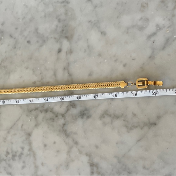 GIVENCHY Gold Plated Herringbone Chain Double G Necklace Vintage - Picture 16 of 17